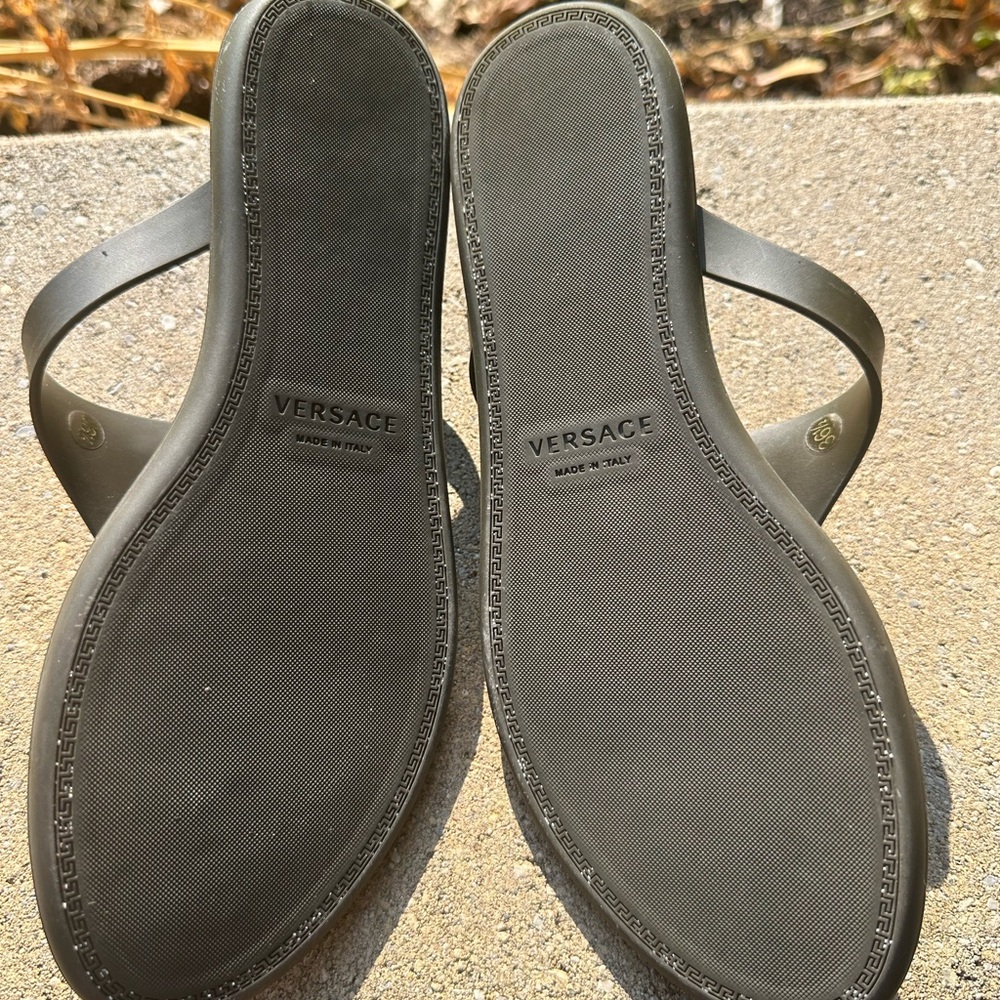 Authentic Versace Medusa Thong Sandals - Picture 4 of 7